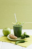 An apple and cucumber smoothie with ginger