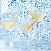 Drei Cocktails mit Birnen