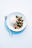 Chicken with spinach and peanut sauce
