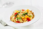 Farfalle pasta with asparagus and peppers