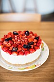 Cheesecake with strawberries and blackberries