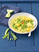 Vegetable curry with potatoes and peas