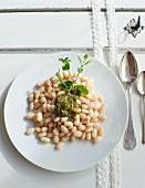 White bean salad with a herb dressing