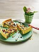 Spinach quiche with sweetcorn and feta cheese