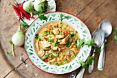 Red Thai curry with chicken and aubergines