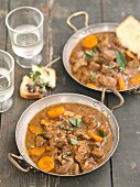 Beef goulash with carrots and thyme