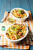 Pasta bake with vegetables and cheese