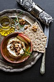 Baked Camembert with nuts and crispbread