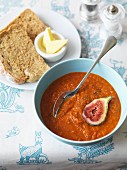 Tomato soup with cumin and figs