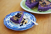 Blueberry cheesecake made from cashew nuts
