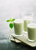 Mint and lemon balm smoothies