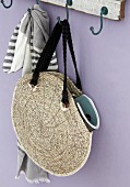 DIY rattan bag - round bag made from two woven place mats sewn together