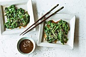 Spinach with sesame seeds and tamari (Asia)