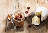 Birne-Cranberry-Mostarda - perfekt zu kräftigem Käse
