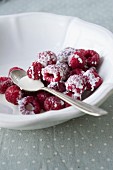 Raspberries with cream and sugar