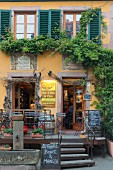 Ladenfassade in Riquewihr, Elsass