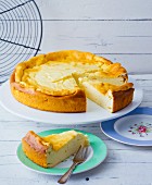 Baseless cheesecake made from low-fat yoghurt, vanilla pudding and agave syrup