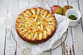 Apple and semolina cake with pistachios