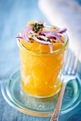 Spicy orange salad with red onions
