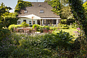 House with terrace and garden