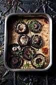 Gratinated mushrooms with chives