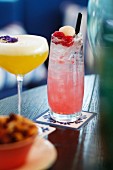 Zwei Cocktails in 'Mr and Mrs G Riverbar', Brisbane
