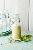 A pepper and celery smoothie with yoghurt and pul biber