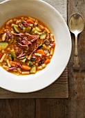 Minestrone with ham and noodles