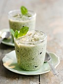 Iced courgette soup with mint