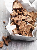 Gluten-free almond biscuits with raisins