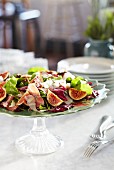 Salad with figs, Parma ham and Parmesan shavings