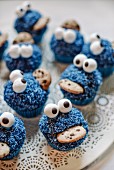 Cookie Monster muffins for a children's birthday