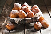 Deep-fried Italian dough balls