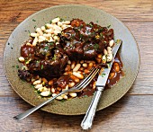 Braised oxtails with beans