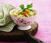 Cabbage soup with carrots and leek
