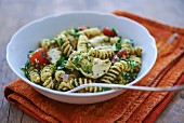 Fusilli with artichokes, tomatoes and herbs