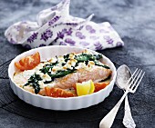 Oven-baked salmon with spinach and feta cheese