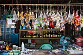 Verkaufsstand mit Lebensmitteln (Asien)
