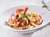 Pasta with prawns, pink pepper and olive oil
