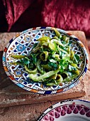 Grüner Peperoni-Salat mit Koriander