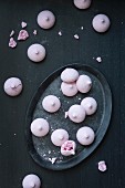 Pink meringues