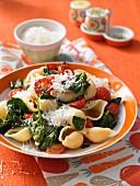 Mussels with tomatoes, spinach and Parmesan cheese