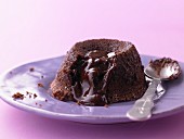 Schokoladensouffle mit flüssigem Schokoladenkern