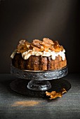 Apple cake with cream and caramelised apple slices