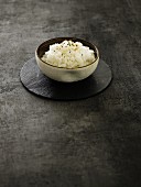 Asiatischer Reis mit Sesam-Topping