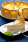 Melba toast cake with apple mousse cream