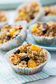 Oat cakes with dried fruits