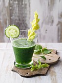 A green cucumber and purslane drink