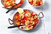 Fried prawns with peppers, garlic and pineapple