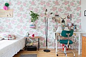Wallpaper with floral cross-stitch pattern in bedroom